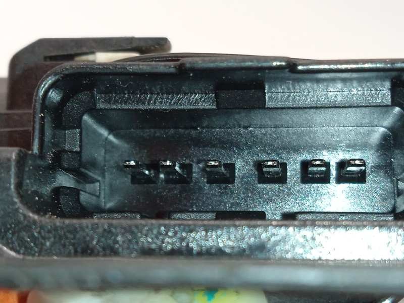 Recambio de cerradura puerta delantera izquierda para peugeot 3008 premium referencia OEM IAM 825158  9800623180