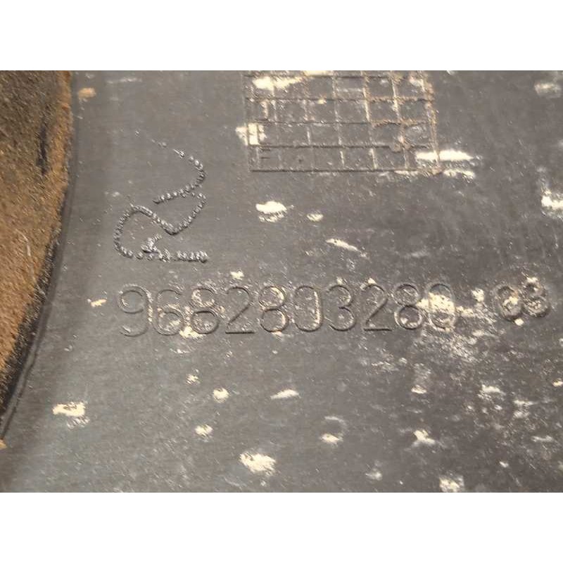 Recambio de tapa exterior combustible para peugeot 3008 premium referencia OEM IAM 9682803280  