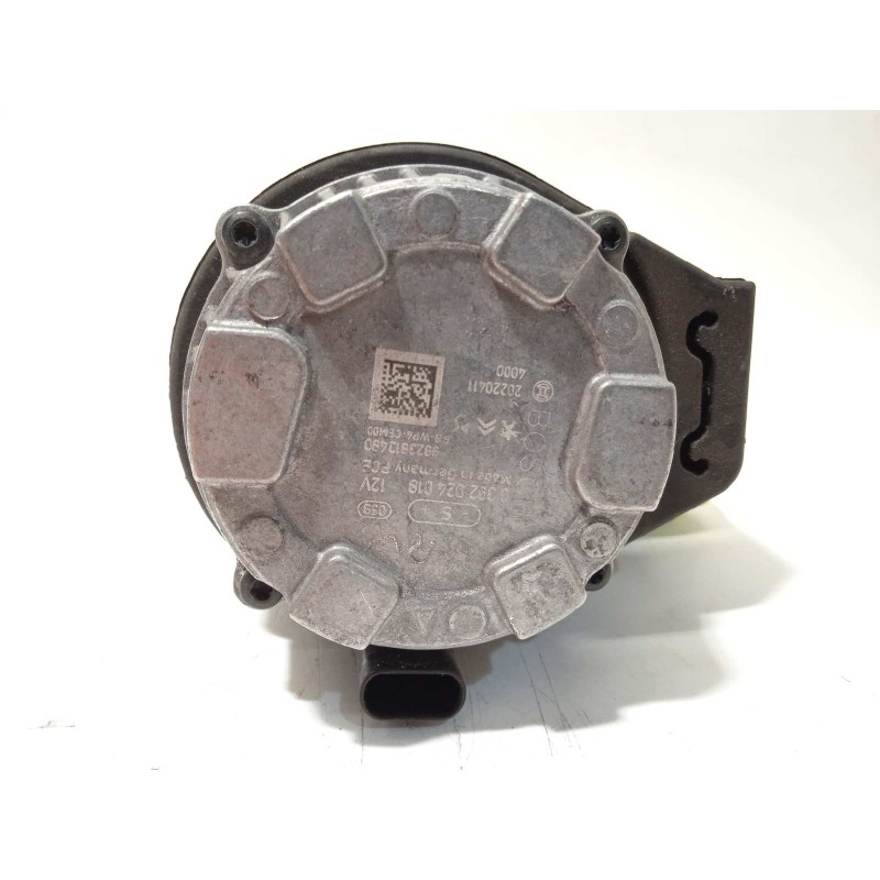 Recambio de bomba agua para peugeot 308 1.6 allure hybrid referencia OEM IAM 9823813480  0392024018