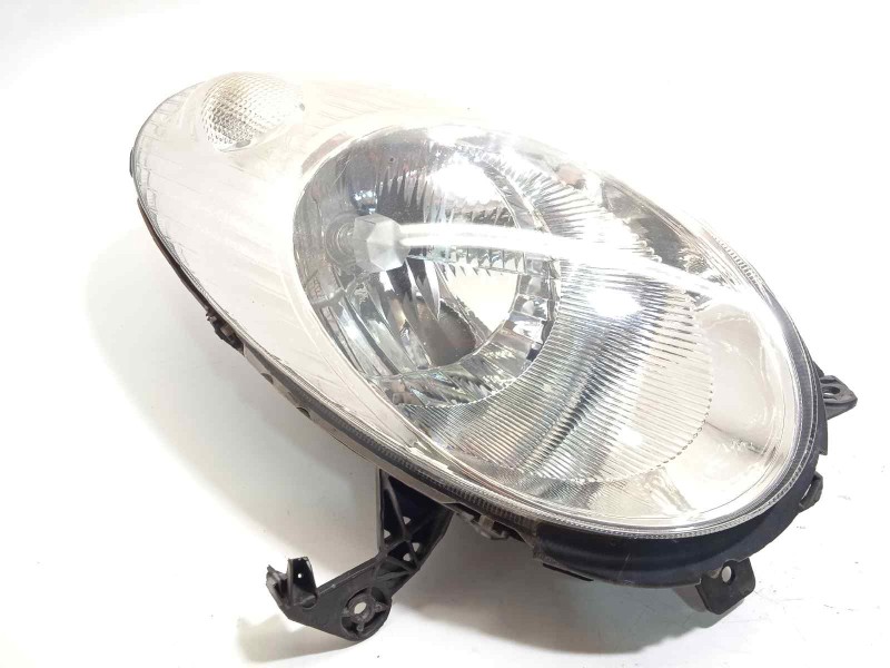 Recambio de faro derecho para nissan micra (k12e) 1.2 cat referencia OEM IAM 26010BC500  89900075