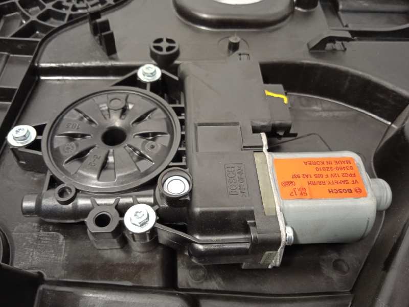 Recambio de elevalunas trasero derecho para hyundai i40 cw tecno blue referencia OEM IAM 814203Z000 F00S1A2937 834603Z010