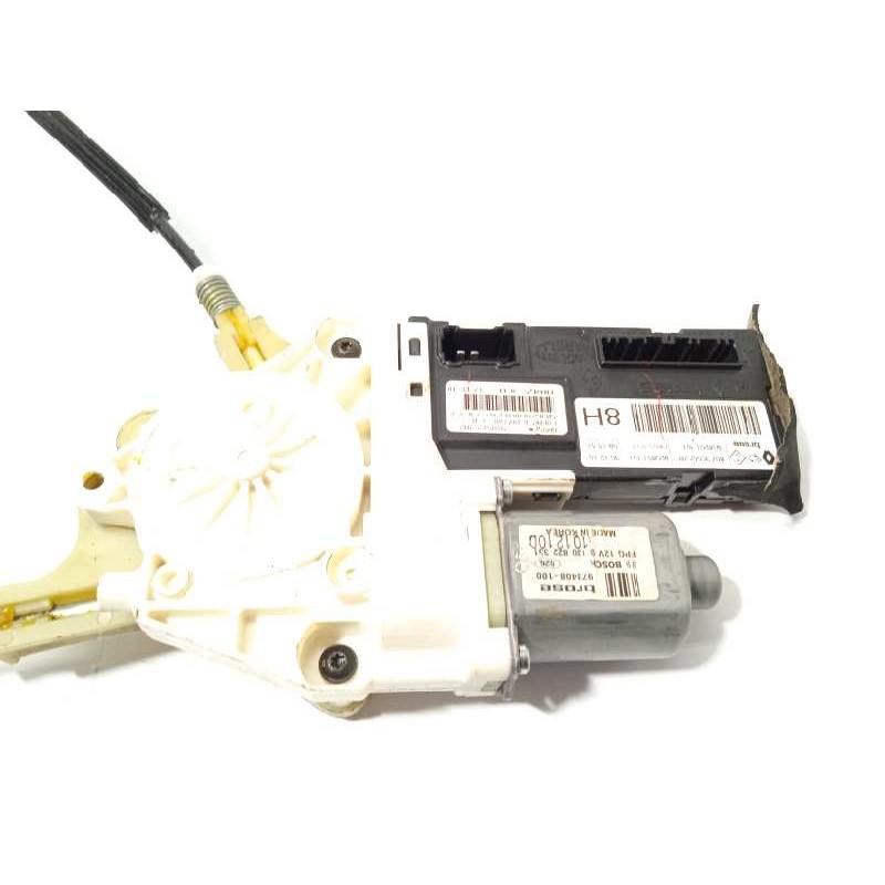 Recambio de elevalunas delantero derecho para renault latitude 2.0 dci diesel fap referencia OEM IAM 807200010R  0130822331