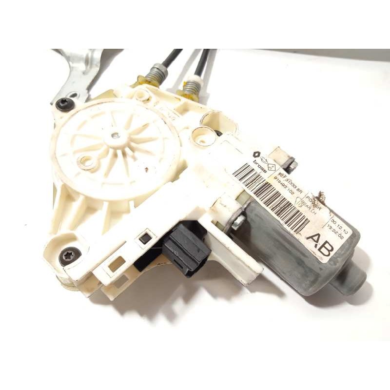 Recambio de elevalunas trasero izquierdo para renault latitude 2.0 dci diesel fap referencia OEM IAM 827210009R  827315338R