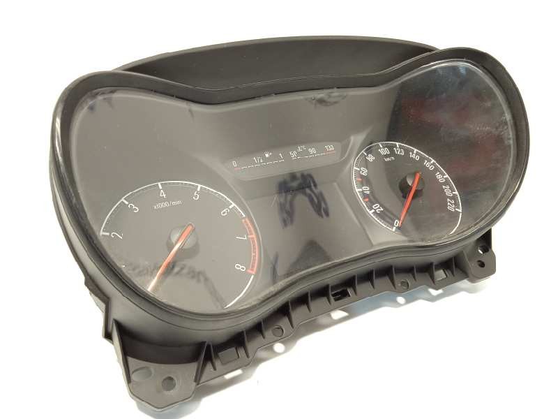 Recambio de cuadro instrumentos para opel corsa e 1.4 referencia OEM IAM 39129457  367030224