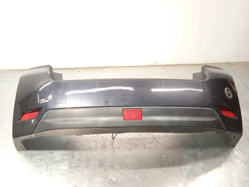 Recambio de paragolpes trasero para subaru impreza g13 1.6 cat referencia OEM IAM 57704FJ030  