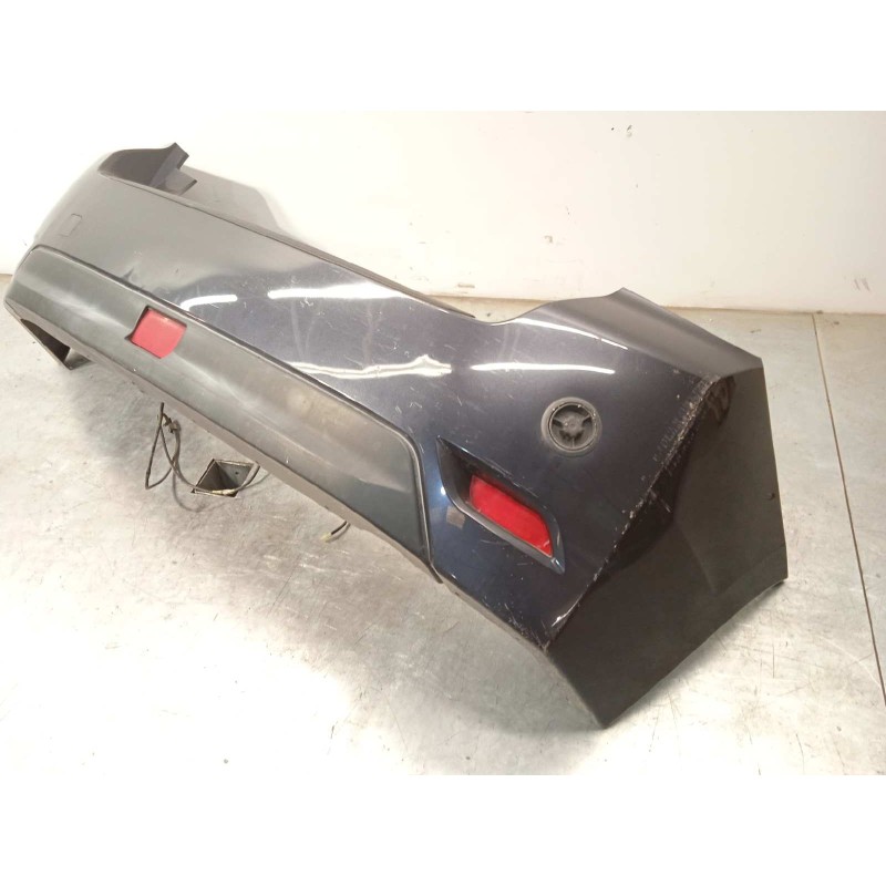 Recambio de paragolpes trasero para subaru impreza g13 1.6 cat referencia OEM IAM 57704FJ030  