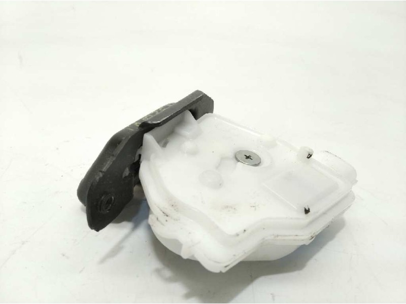 Recambio de cerradura maletero / porton para toyota auris 1.8 16v (híbrido) referencia OEM IAM 6935002090  
