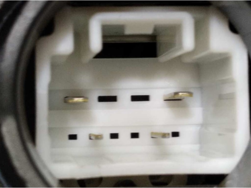 Recambio de cerradura puerta trasera derecha para toyota auris 1.8 16v (híbrido) referencia OEM IAM 6905005051  