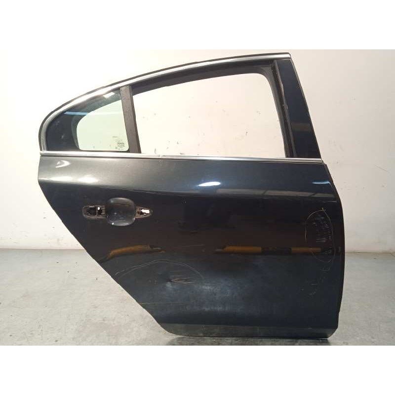 Recambio de puerta trasera derecha para volvo s60 lim. 2.0 diesel cat referencia OEM IAM 32228975  