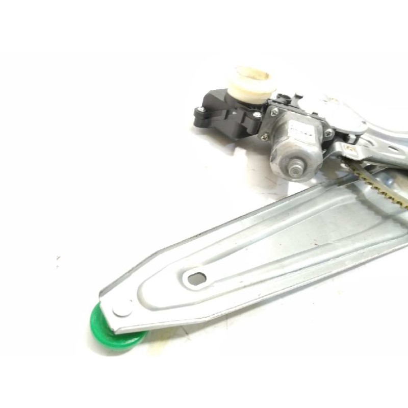 Recambio de elevalunas trasero derecho para toyota auris 1.8 16v (híbrido) referencia OEM IAM 8572002440  6983002430