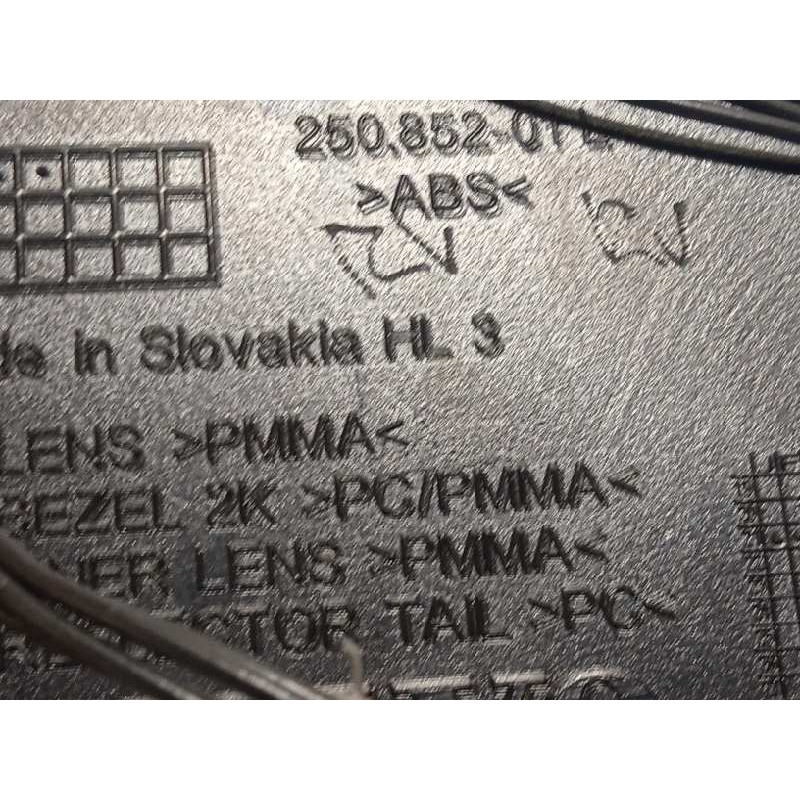 Recambio de piloto trasero izquierdo interior para volvo c40 recharge referencia OEM IAM 51021438 25085201L 01556201