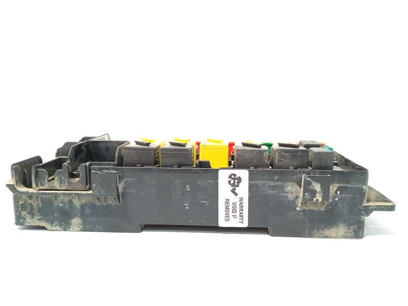 Recambio de caja reles / fusibles para land rover discovery (lt) 2.5 turbodiesel referencia OEM IAM YQE000300  