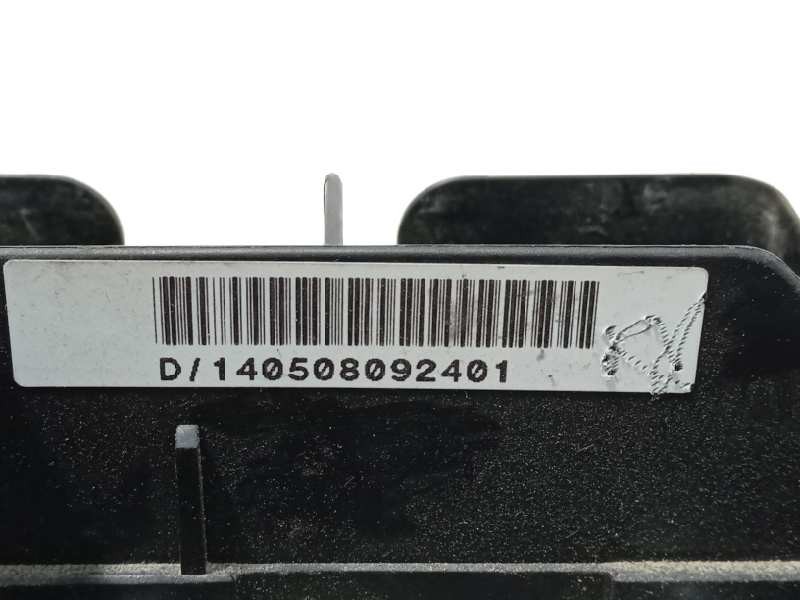 Recambio de caja reles / fusibles para land rover discovery (lt) 2.5 turbodiesel referencia OEM IAM YQE000300  