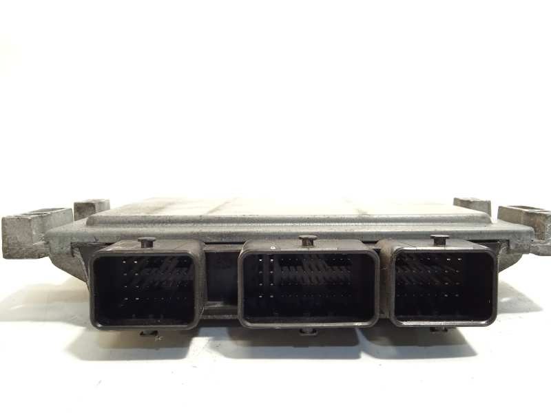 Recambio de centralita motor uce para renault twingo authentique referencia OEM IAM 8201076690 S120200117 8200700695