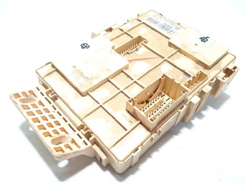 Recambio de caja reles / fusibles para hyundai i40 style referencia OEM IAM 919553Z010  