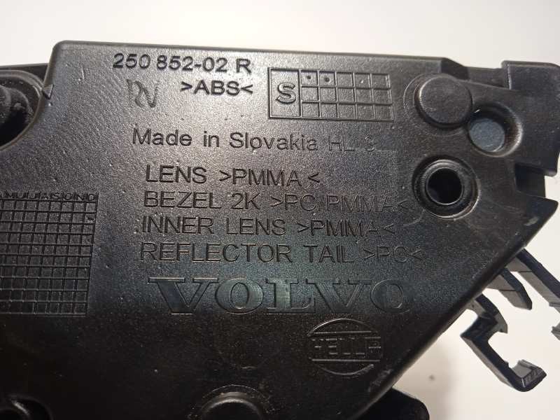 Recambio de piloto trasero derecho interior para volvo c40 recharge referencia OEM IAM 01556202  25085202R