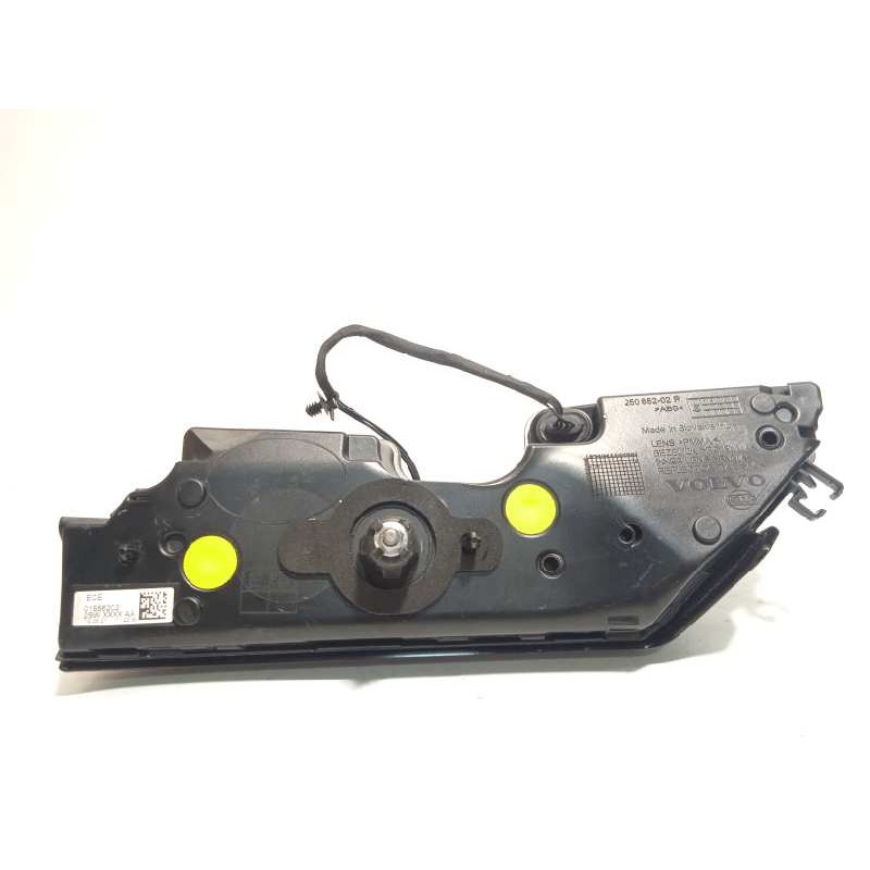 Recambio de piloto trasero derecho interior para volvo c40 recharge referencia OEM IAM 01556202  25085202R