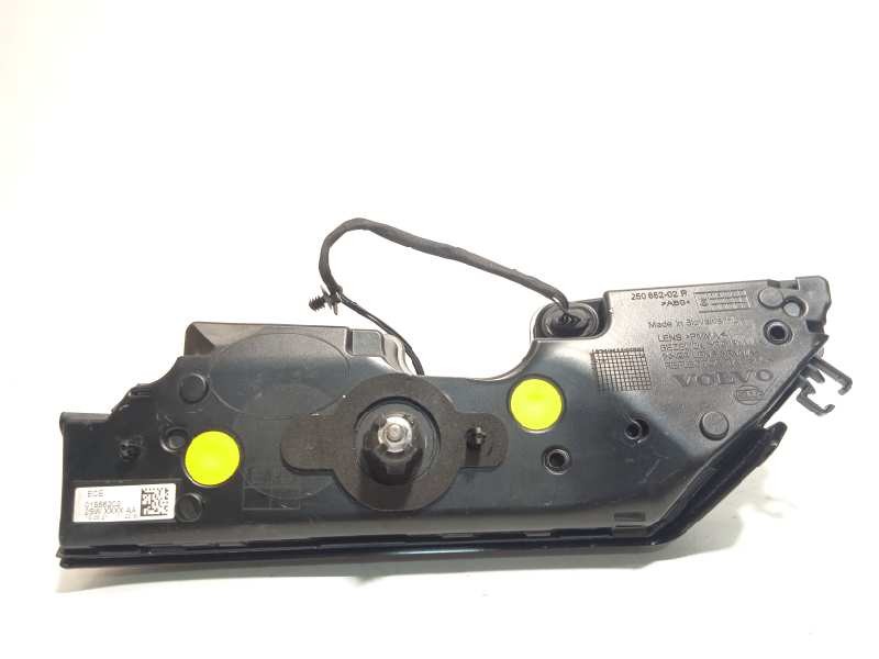 Recambio de piloto trasero derecho interior para volvo c40 recharge referencia OEM IAM 01556202  25085202R