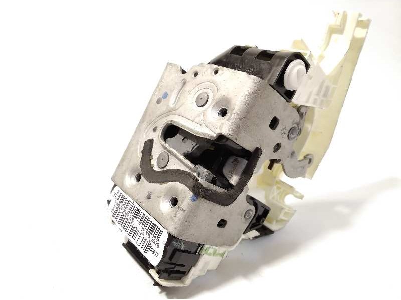 Recambio de cerradura puerta trasera derecha para jeep compass ii longitude 4x2 referencia OEM IAM P04589914AE  4589914AE