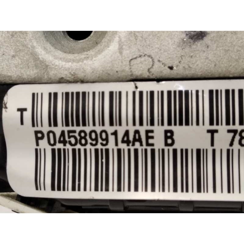 Recambio de cerradura puerta trasera derecha para jeep compass ii longitude 4x2 referencia OEM IAM P04589914AE  4589914AE