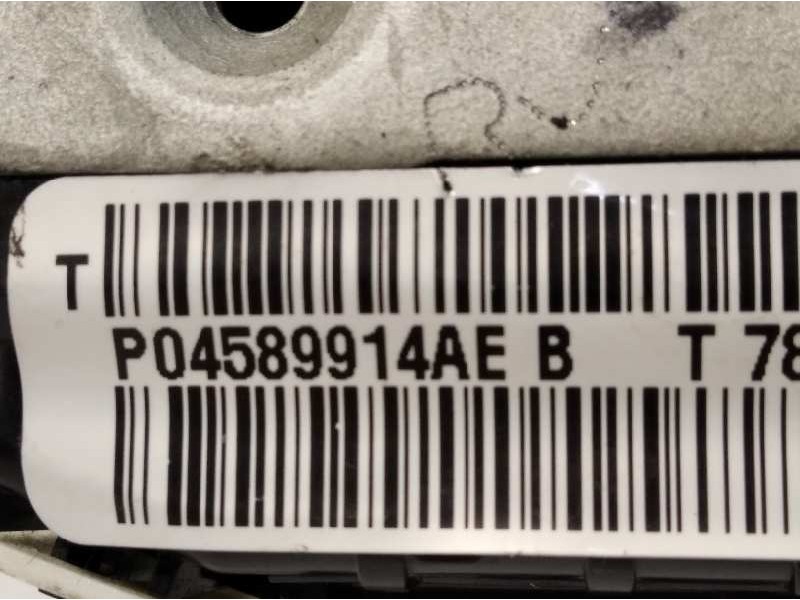 Recambio de cerradura puerta trasera derecha para jeep compass ii longitude 4x2 referencia OEM IAM P04589914AE  4589914AE