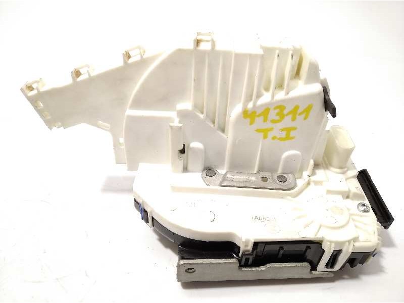 Recambio de cerradura puerta trasera izquierda para jeep compass ii longitude 4x2 referencia OEM IAM P04589915AE  4589915AE