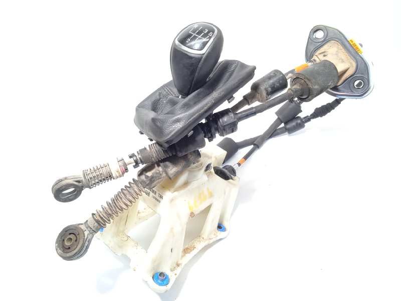 Recambio de palanca cambio para hyundai i40 style referencia OEM IAM 437003Z250RY  
