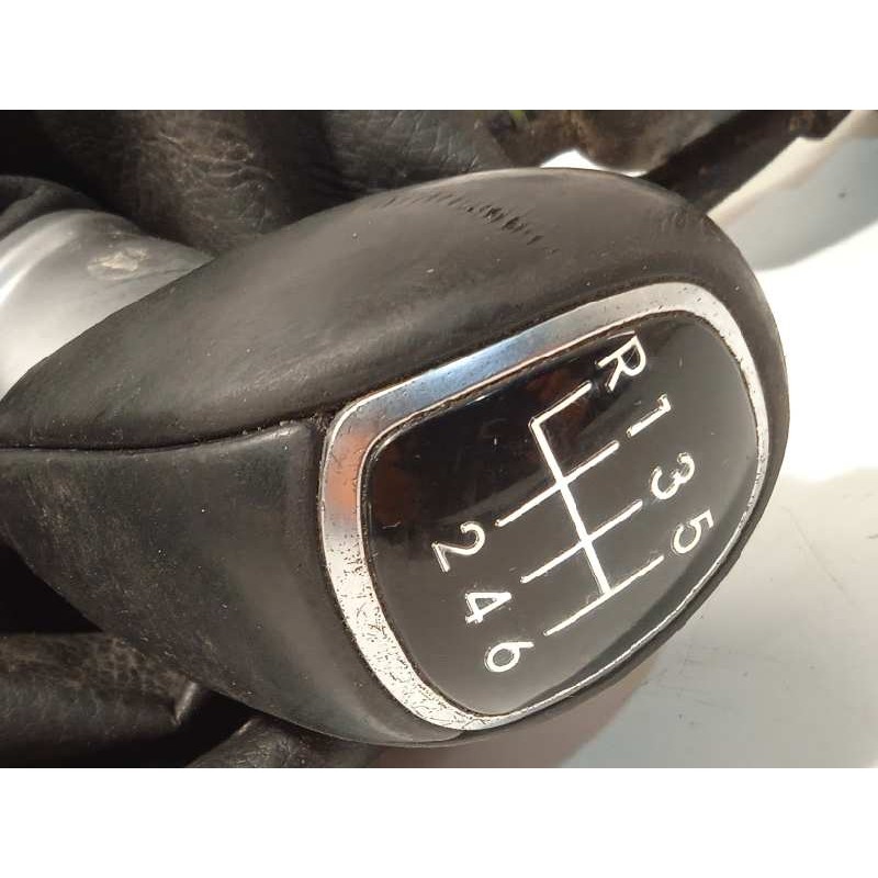 Recambio de palanca cambio para hyundai i40 style referencia OEM IAM 437003Z250RY  
