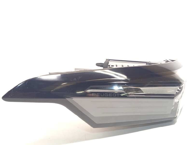 Recambio de piloto trasero izquierdo para peugeot 308 puretech 130 active pack referencia OEM IAM 9835299480  01501901