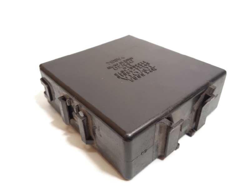 Recambio de centralita cierre para lexus rx300 (mcu15) 3.0 v6 24v cat referencia OEM IAM 8922448010  1233006075