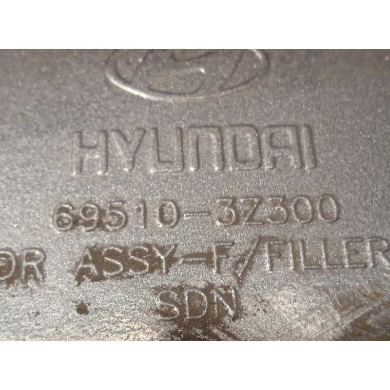 Recambio de tapa exterior combustible para hyundai i40 style referencia OEM IAM 695103Z300  