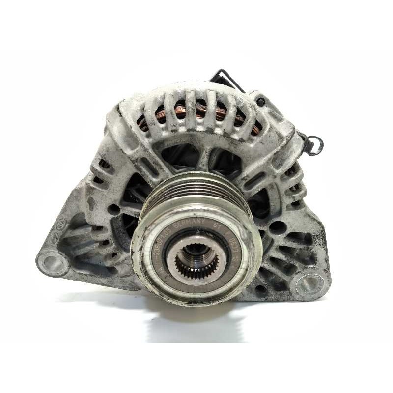 Recambio de alternador para hyundai i20 1.4 crdi cat referencia OEM IAM 373002A400  2607271