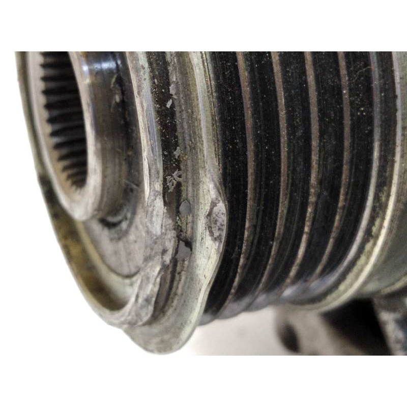 Recambio de alternador para hyundai i20 1.4 crdi cat referencia OEM IAM 373002A400  2607271