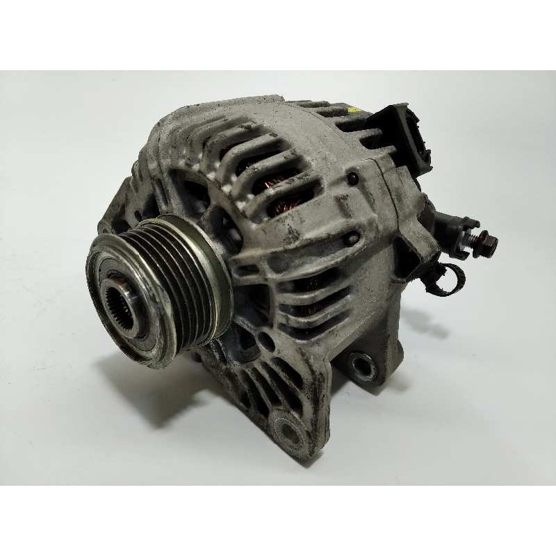 Recambio de alternador para hyundai i20 1.4 crdi cat referencia OEM IAM 373002A400  2607271