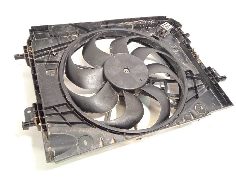 Recambio de electroventilador para renault captur 1.3 tce referencia OEM IAM 214818009R  