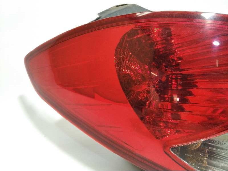 Recambio de piloto trasero izquierdo para hyundai i20 1.4 crdi cat referencia OEM IAM 924014P000  