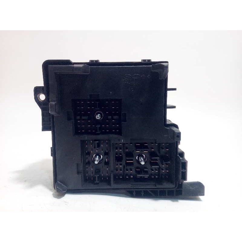 Recambio de caja reles / fusibles para hyundai i30 classic referencia OEM IAM 919501H030  