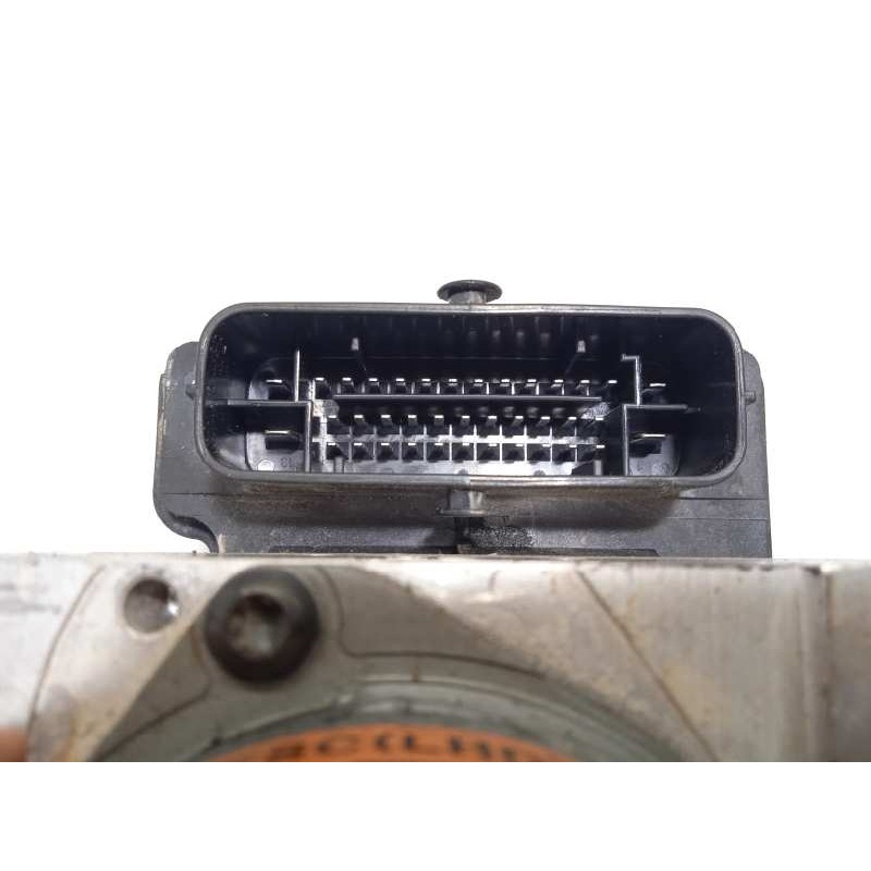 Recambio de abs para hyundai i30 (gd) classic referencia OEM IAM 58920A6210 6158945200 A658920500
