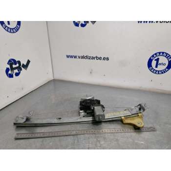 ELEVALUNAS DELANTERO DERECHO 807205569R 