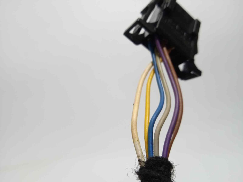 Recambio de retrovisor derecho para skoda fabia style referencia OEM IAM 6V1857408F  6V1857508C