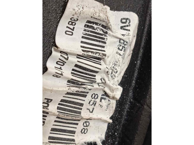 Recambio de retrovisor derecho para skoda fabia style referencia OEM IAM 6V1857408F  6V1857508C