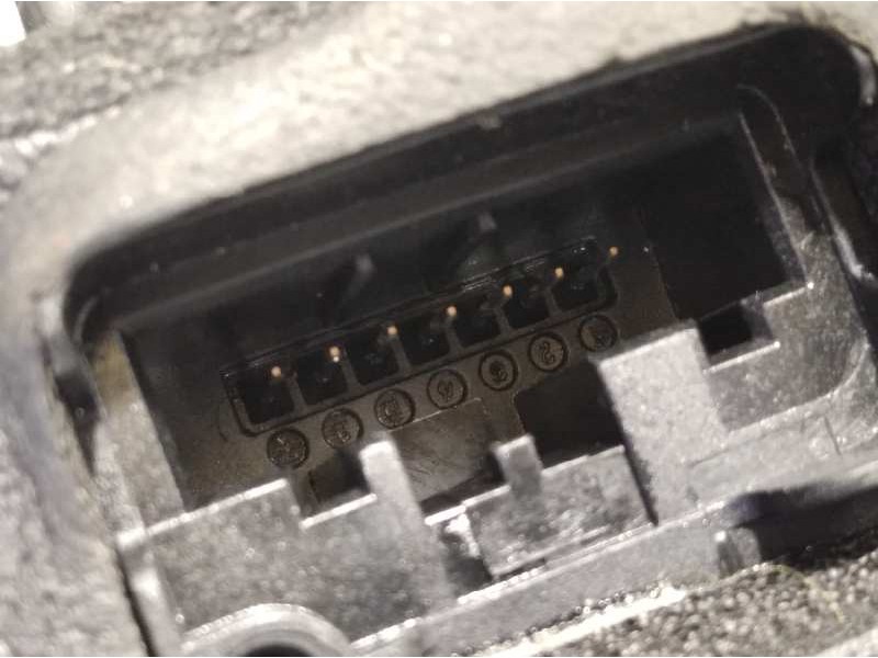 Recambio de cerradura puerta trasera derecha para volkswagen polo (6c1) 1.4 tdi referencia OEM IAM 6R4839016A  