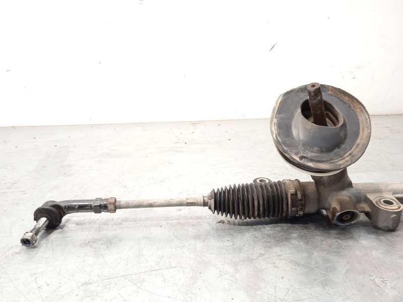 Recambio de cremallera direccion para ford fiesta (cb1) trend referencia OEM IAM 8V513200CE  2019944