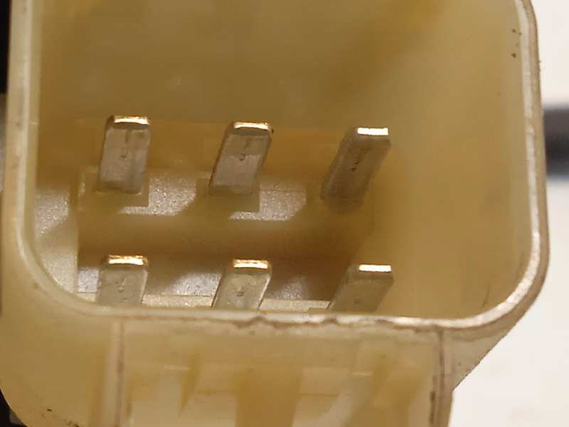 Recambio de elevalunas delantero derecho para ford kuga (cbs) 2.0 tdci cat referencia OEM IAM 0130822733  