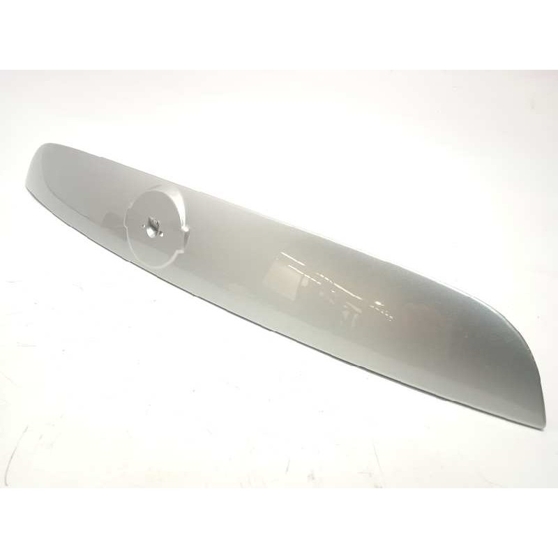 Recambio de molduras traseras para nissan juke (f15) 1.5 turbodiesel cat referencia OEM IAM 908121KA0A  