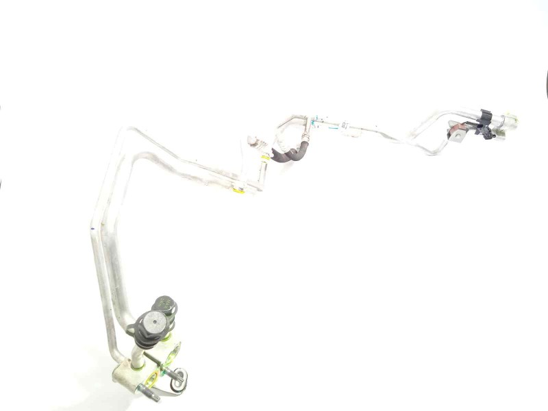 Recambio de tubos aire acondicionado para lynk&co lynk & co 01 1.5 phev referencia OEM IAM 8888948346  