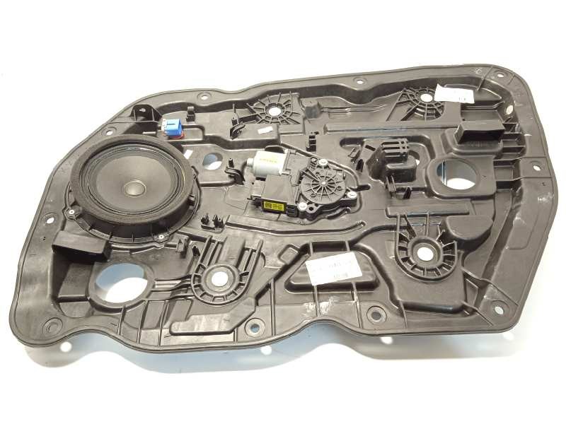 Recambio de elevalunas delantero derecho para kia cee´d 1.6 crdi cat referencia OEM IAM 82480A2111 82481A2000 82460A2010