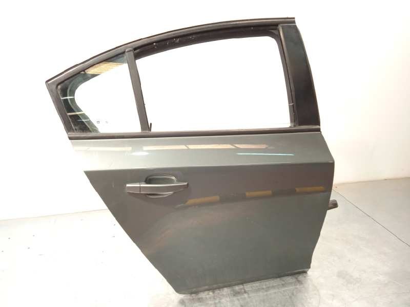 Recambio de puerta trasera derecha para chevrolet cruze ls referencia OEM IAM 95987764  