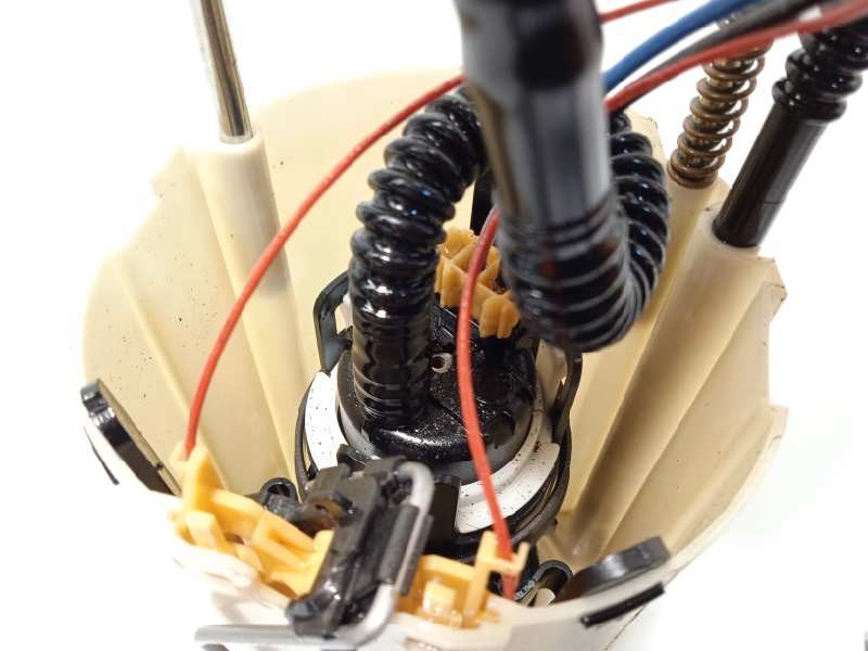 Recambio de bomba combustible para peugeot boxer furgón 2.2 blue-hdi fap cat referencia OEM IAM 1370414080  