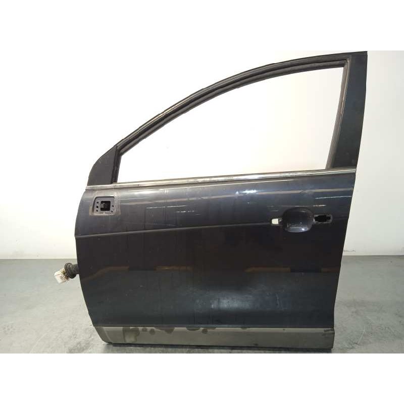 Recambio de puerta delantera izquierda para chevrolet captiva 2.0 diesel cat referencia OEM IAM 42352069  